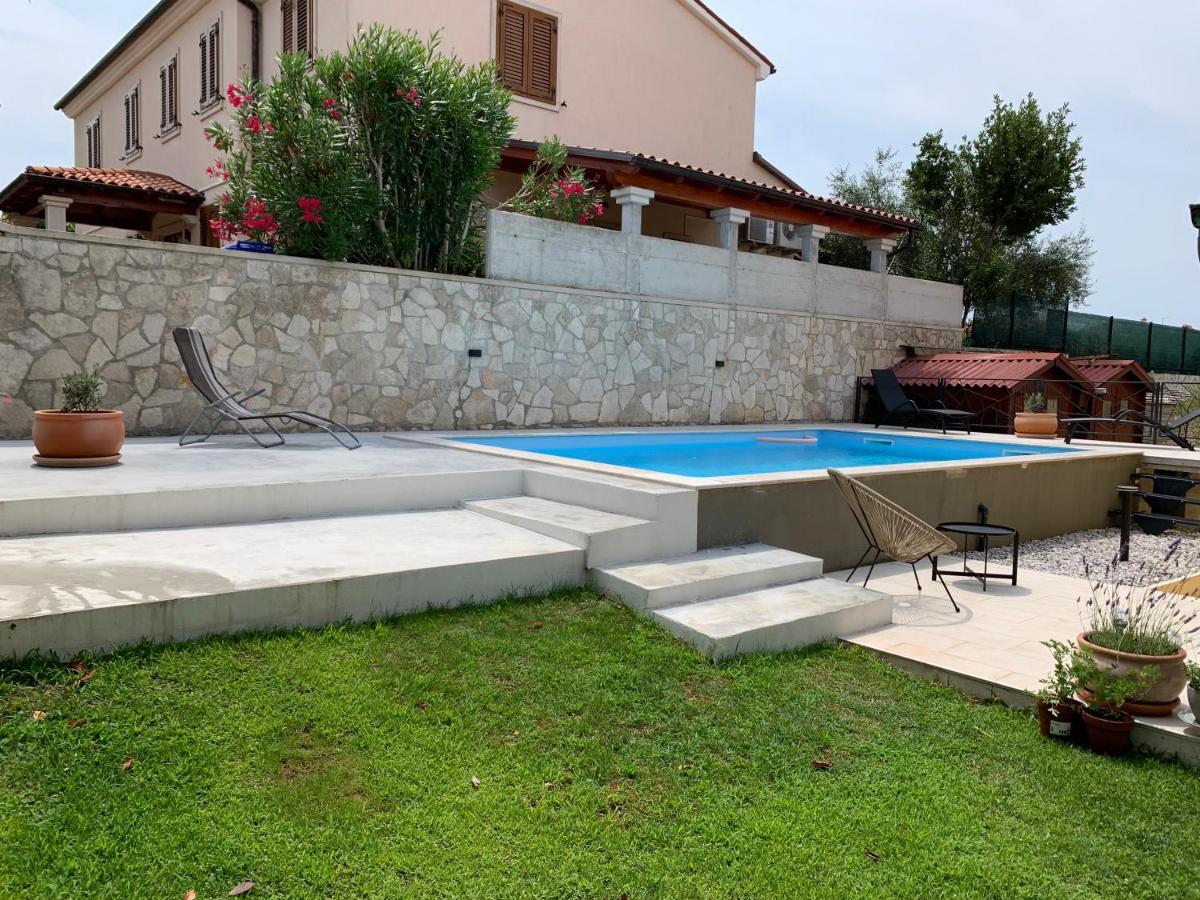 Kamenjak Volme, Cousy House With Pool Banjole Dış mekan fotoğraf